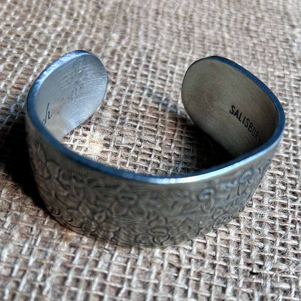 Salisbury Pewter Vintage Bracelet Flower of the Month March. Stunning! - Picture 3 of 7